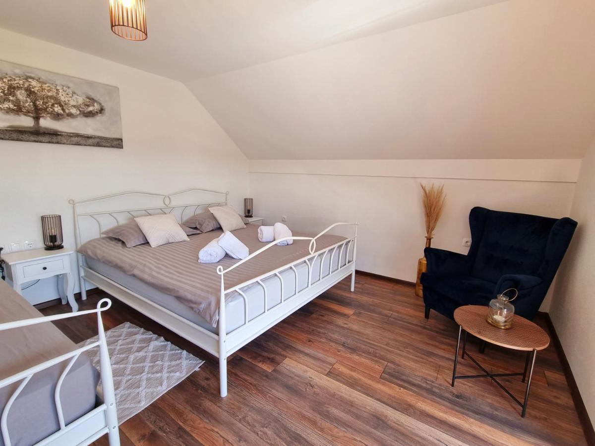 Kuca Za Odmor Baron Villa Kutjevo ภายนอก รูปภาพ